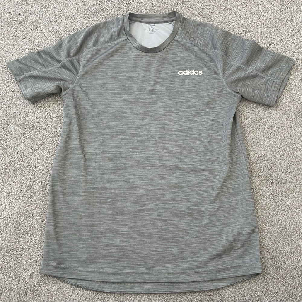 Adidas Men's Heathered Gray Short Sleeve Tee